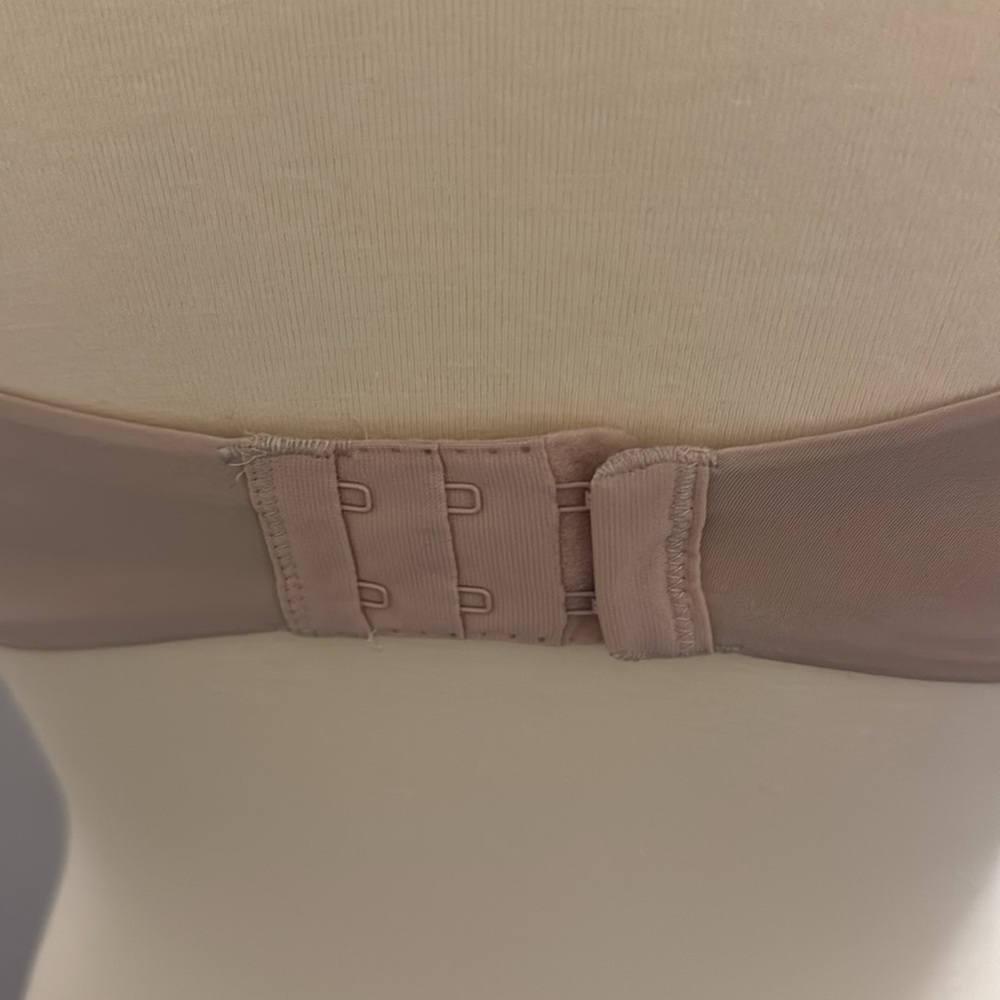 Natori bra - Picture 3 of 5